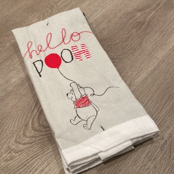 NWT Disney Hello Pooh Set of 2 Kitchen Towels - Picture 2 of 4